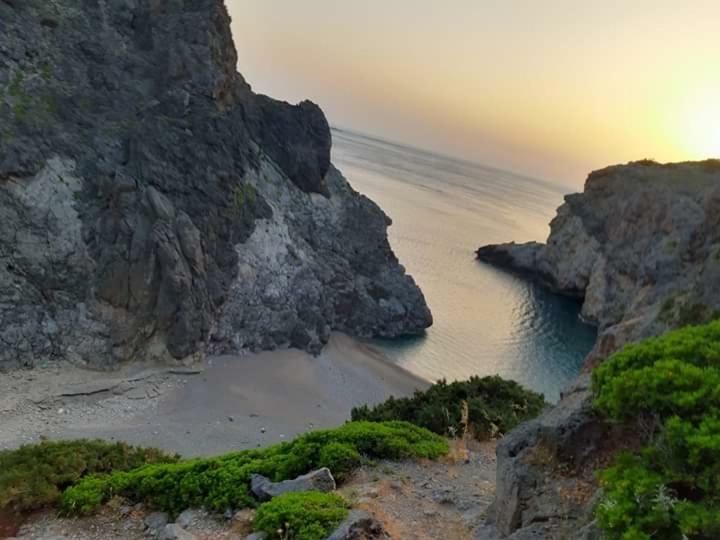 Agia Anastasia Cerigo Hilltop Houseヴィラ エクステリア 写真